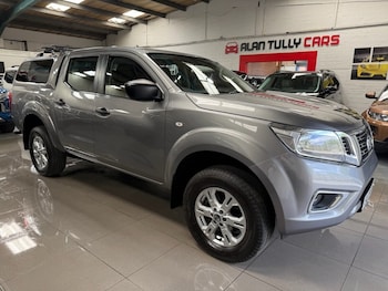 Nissan - Navara