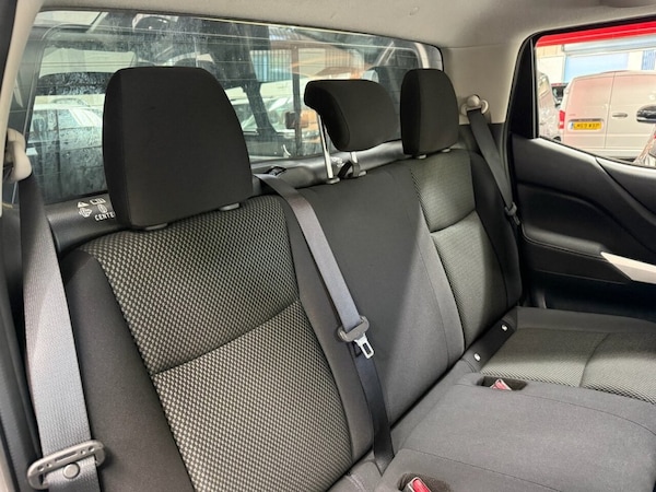 Used Nissan Navara 2020 for sale - 75653843: Photo 21