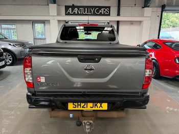 Used Nissan Navara 2021 for sale - 79334022: Photo