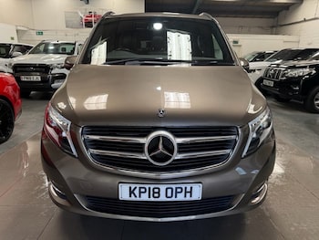 Used Mercedes-Benz V-Class 2018 for sale - 79345348: Photo