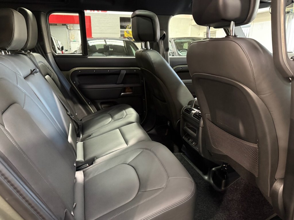 Used Land Rover Defender 2025 for sale - 76740525: Photo 21