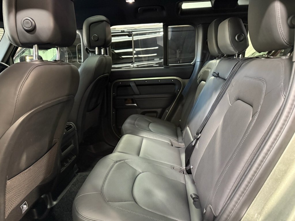 Used Land Rover Defender 2025 for sale - 76740525: Photo 24