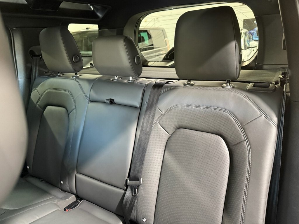 Used Land Rover Defender 2025 for sale - 76740525: Photo 25