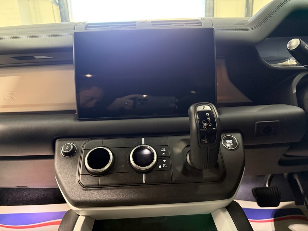 Used Land Rover Defender 2025 for sale - 76740525: Photo 28