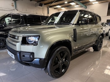 Used Land Rover Defender 2025 for sale - 76740525: Photo