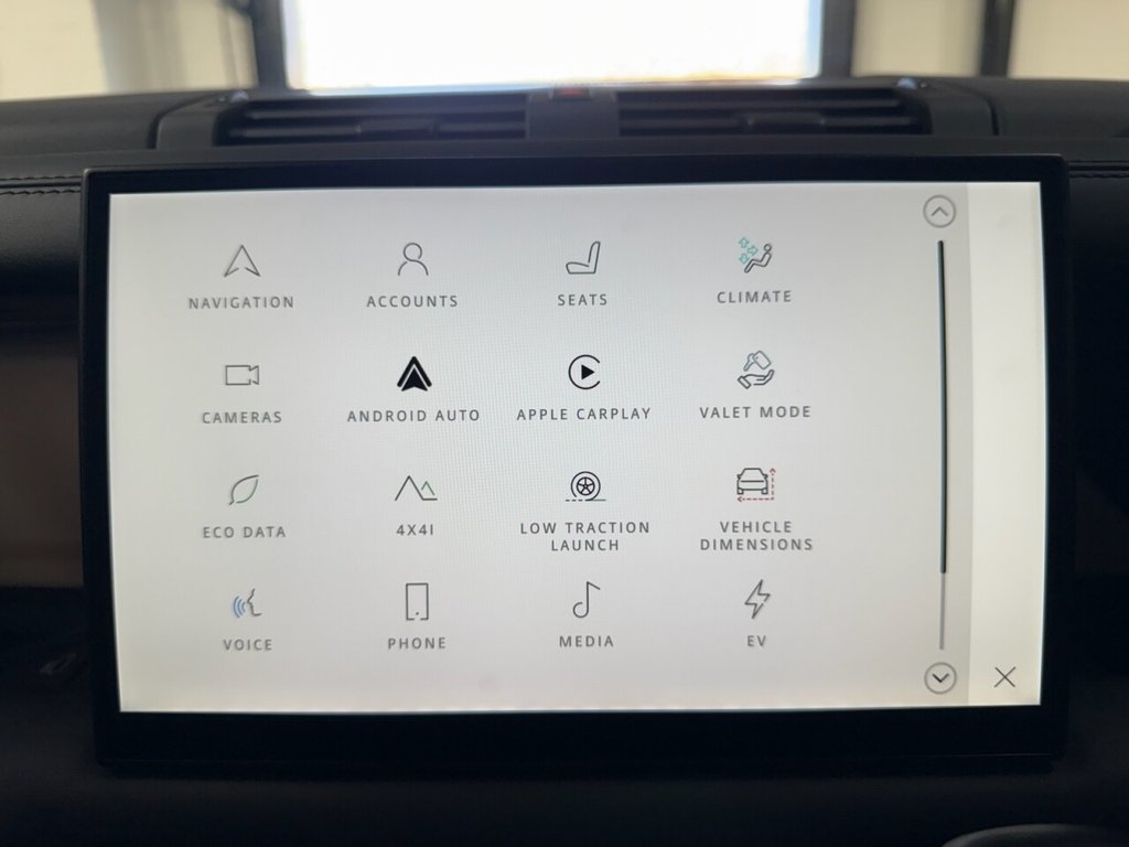 Used Land Rover Defender 2025 for sale - 76740525: Photo 34