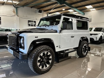 Used Land Rover Defender 90 2015 for sale - 75549232: Photo