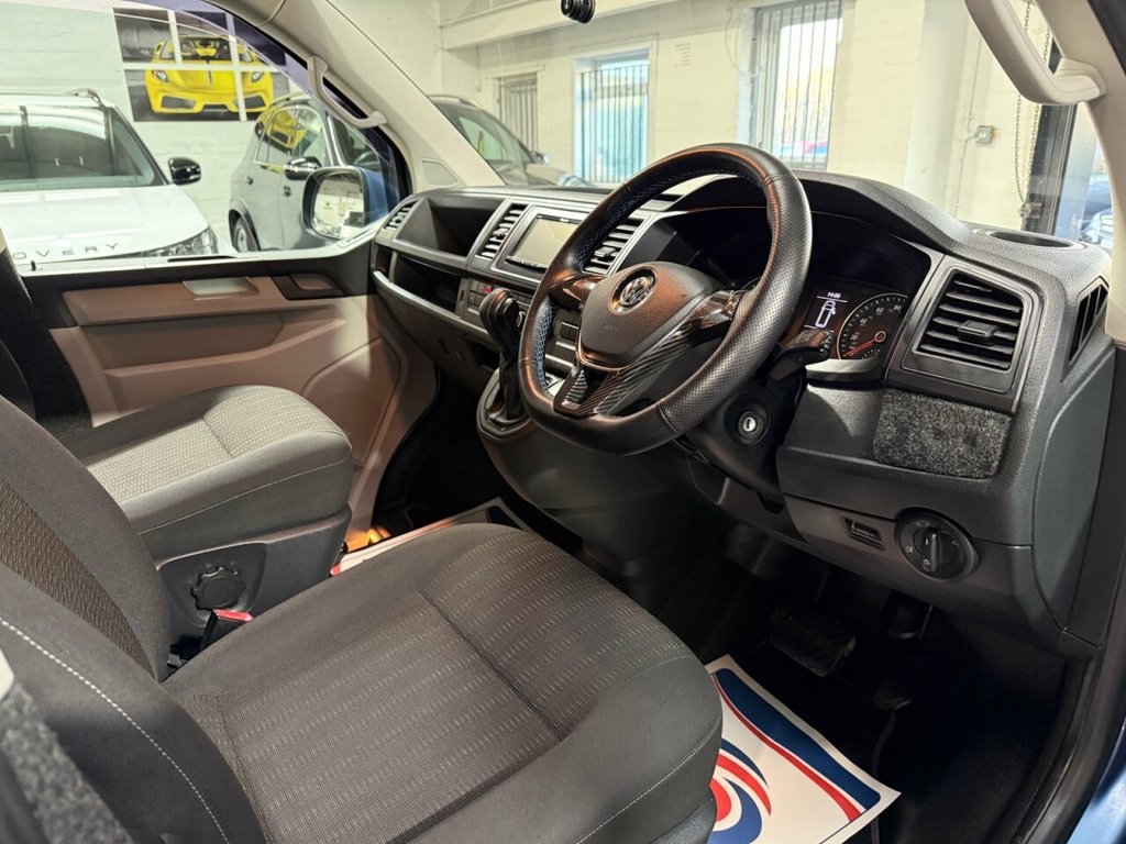 Used Volkswagen Transporter Shuttle 2017 for sale - 77007237: Photo 15