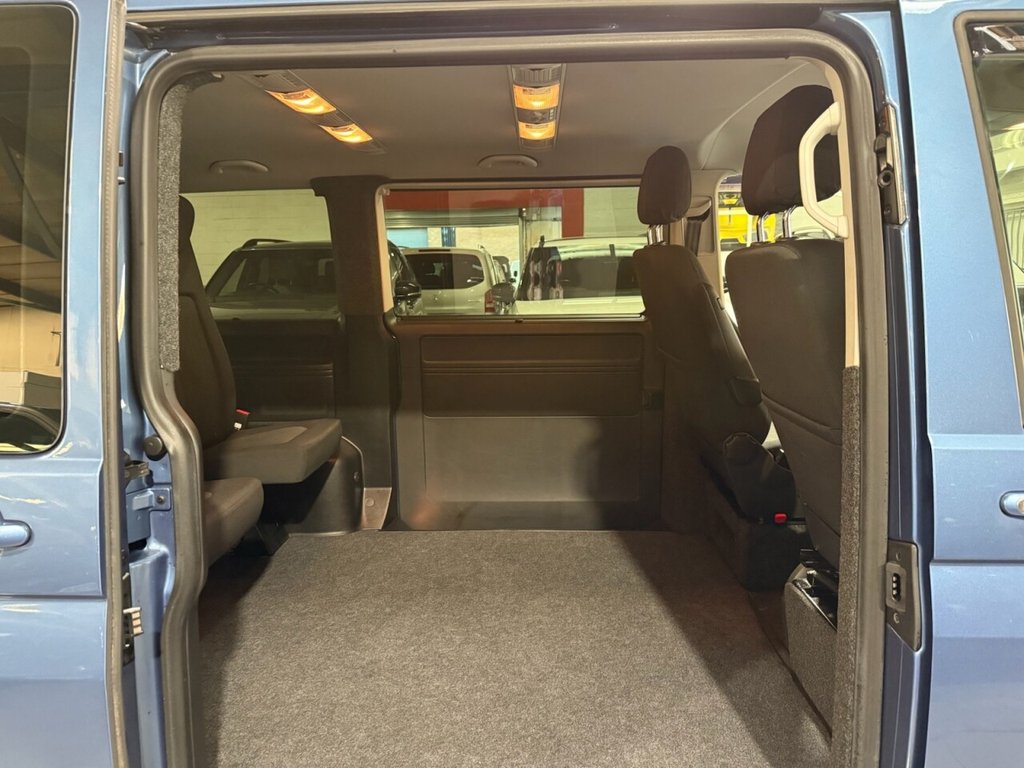 Used Volkswagen Transporter Shuttle 2017 for sale - 77007237: Photo 19