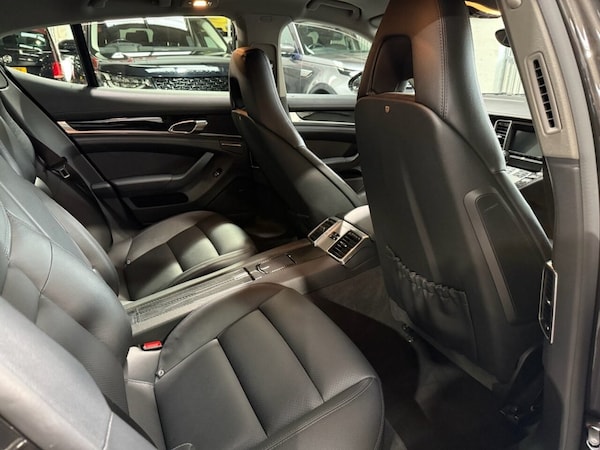 Used Porsche Panamera 2015 for sale - 76323303: Photo 22