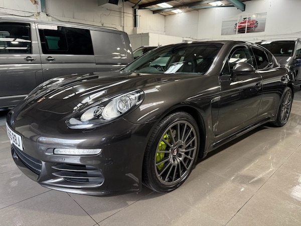 Used Porsche Panamera 2015 for sale - 76323303: Photo 2