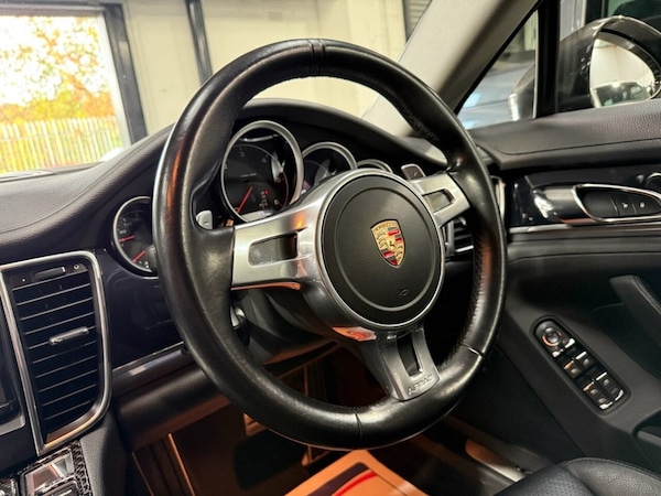 Used Porsche Panamera 2015 for sale - 76323303: Photo 30