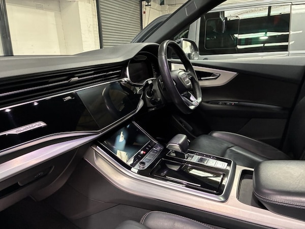 Used Audi Q8 2019 for sale - 76345379: Photo 26