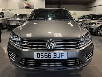 Used Volkswagen Touareg 2016 for sale - 79764413: Photo