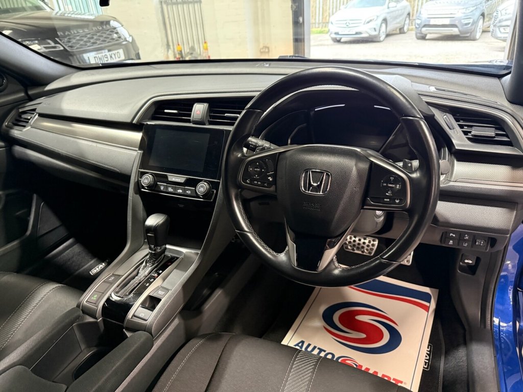 Used Honda Civic 2018 for sale - 77879600: Photo 17