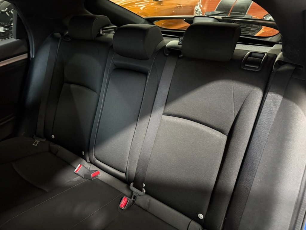Used Honda Civic 2018 for sale - 77879600: Photo 24