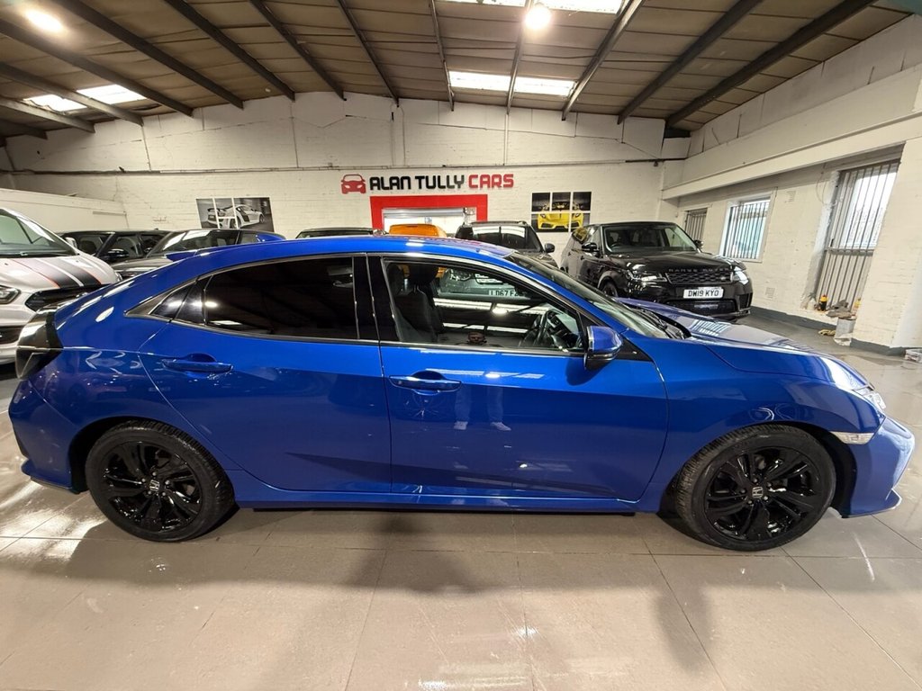 Used Honda Civic 2018 for sale - 77879600: Photo 8