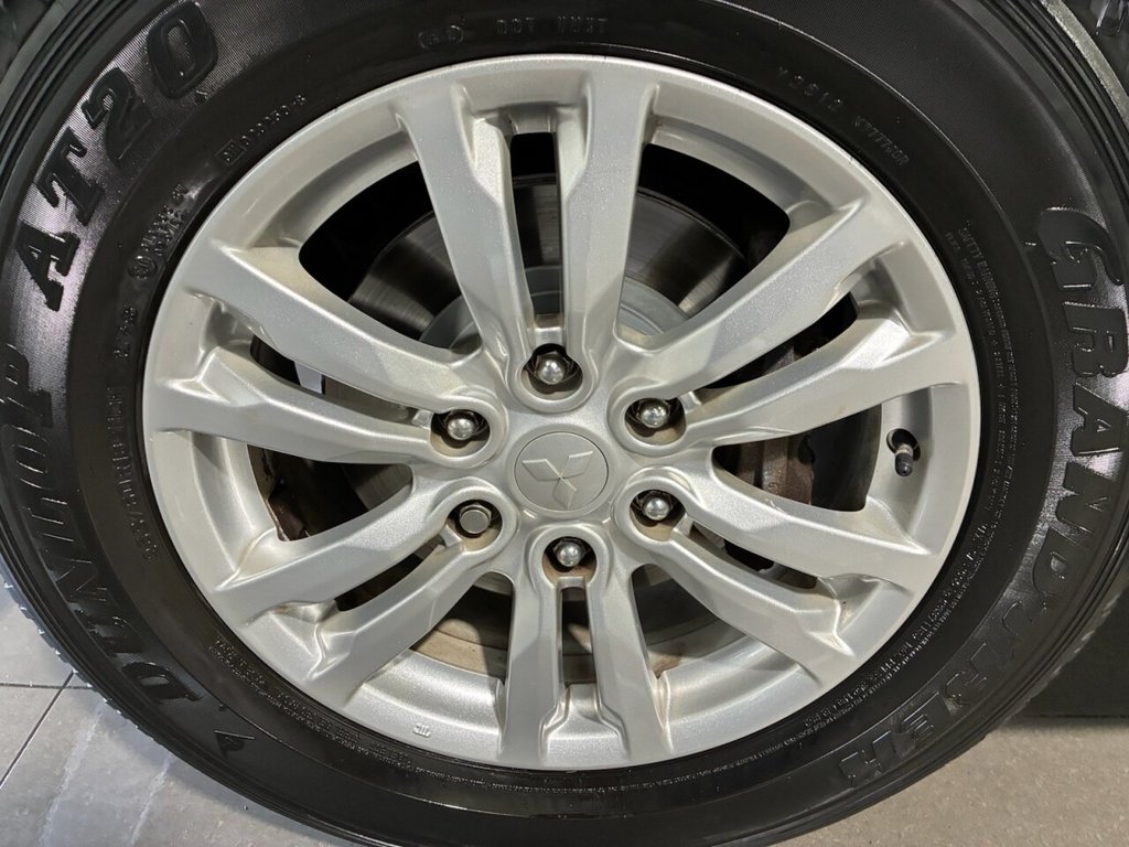 Used Mitsubishi Shogun 2013 for sale - 76469951: Photo 12