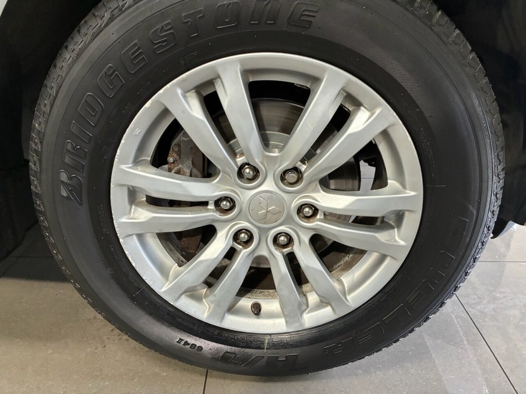 Used Mitsubishi Shogun 2013 for sale - 76469951: Photo 15