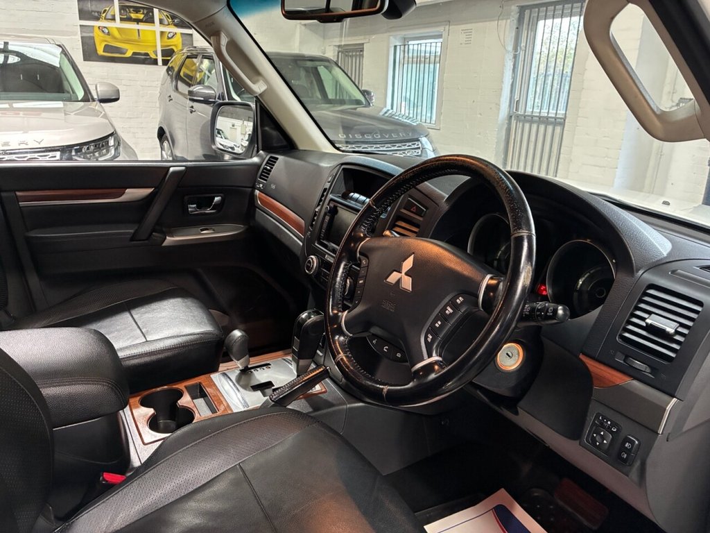 Used Mitsubishi Shogun 2013 for sale - 76469951: Photo 17