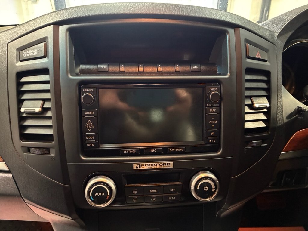 Used Mitsubishi Shogun 2013 for sale - 76469951: Photo 26