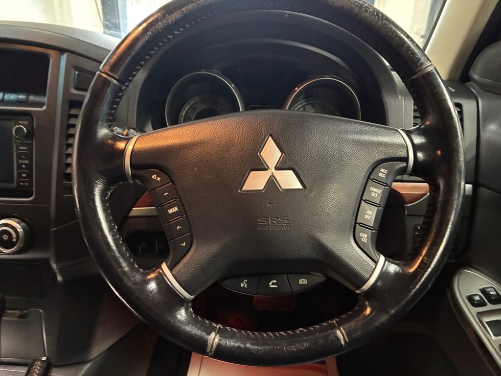 Used Mitsubishi Shogun 2013 for sale - 76469951: Photo 28