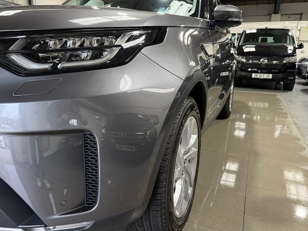 Used Land Rover Discovery 2018 for sale - 76304127: Photo 9