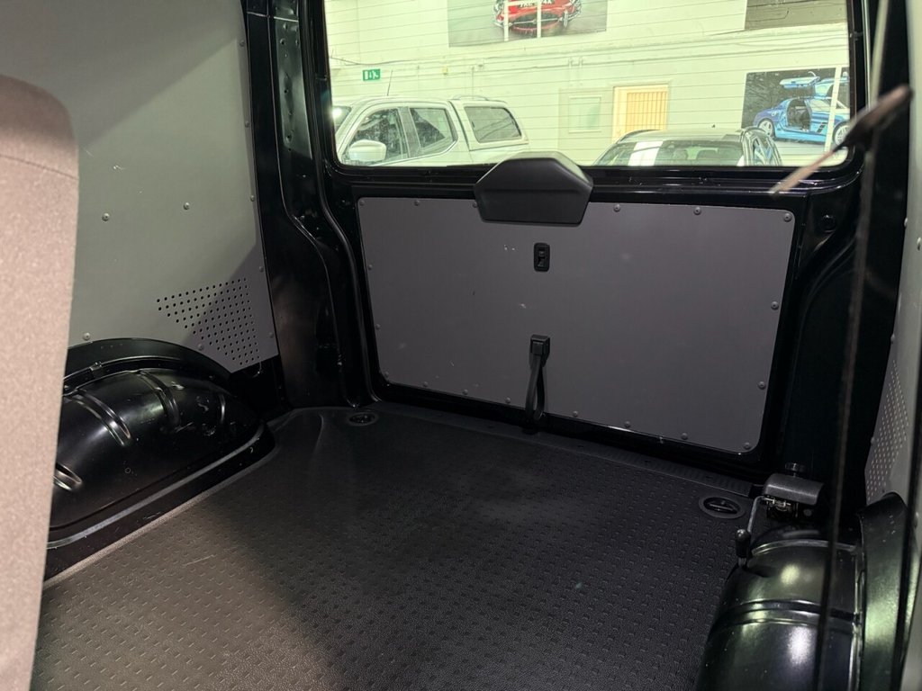 Used Volkswagen Transporter 2022 for sale - 75973612: Photo 21