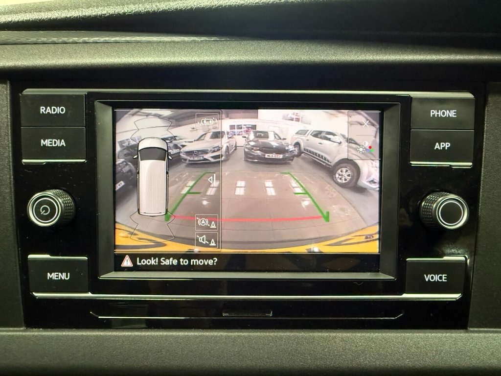 Used Volkswagen Transporter 2022 for sale - 75973612: Photo 29