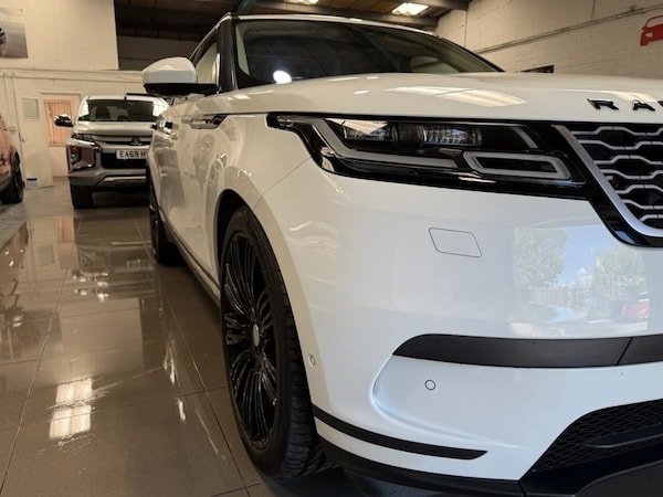 Used Land Rover Range Rover Velar 2017 for sale - 75549256: Photo 10
