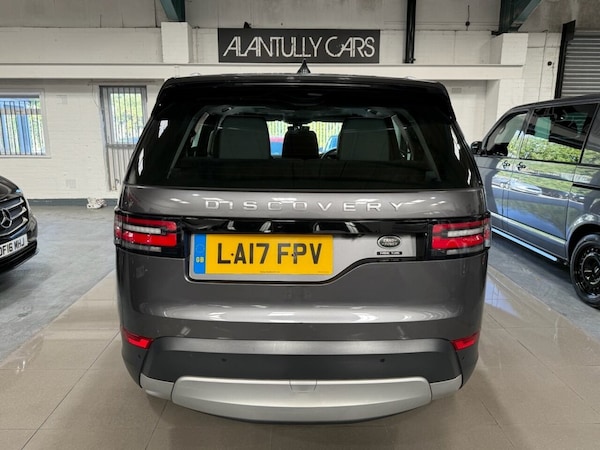 Used Land Rover Discovery 2017 for sale - 76105750: Photo 4