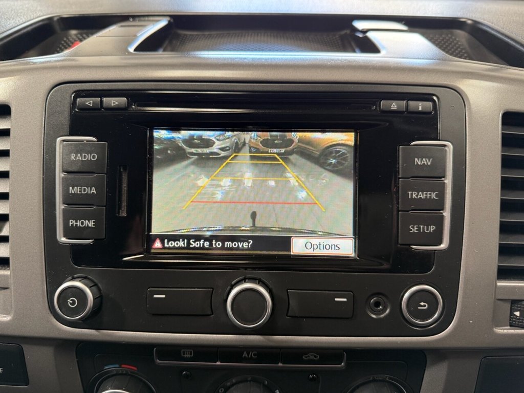 Used Volkswagen Transporter 2015 for sale - 77904691: Photo 32