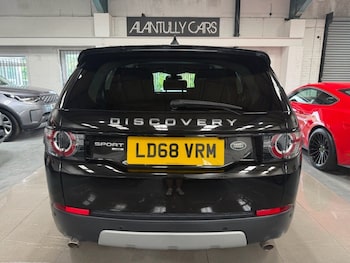 Used Land Rover Discovery Sport 2018 for sale - 79300283: Photo