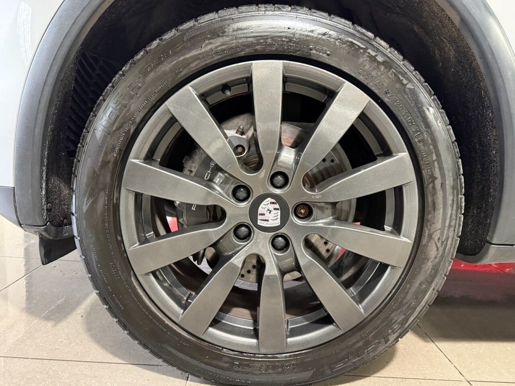 Used Porsche Cayenne 2013 for sale - 77642237: Photo 12