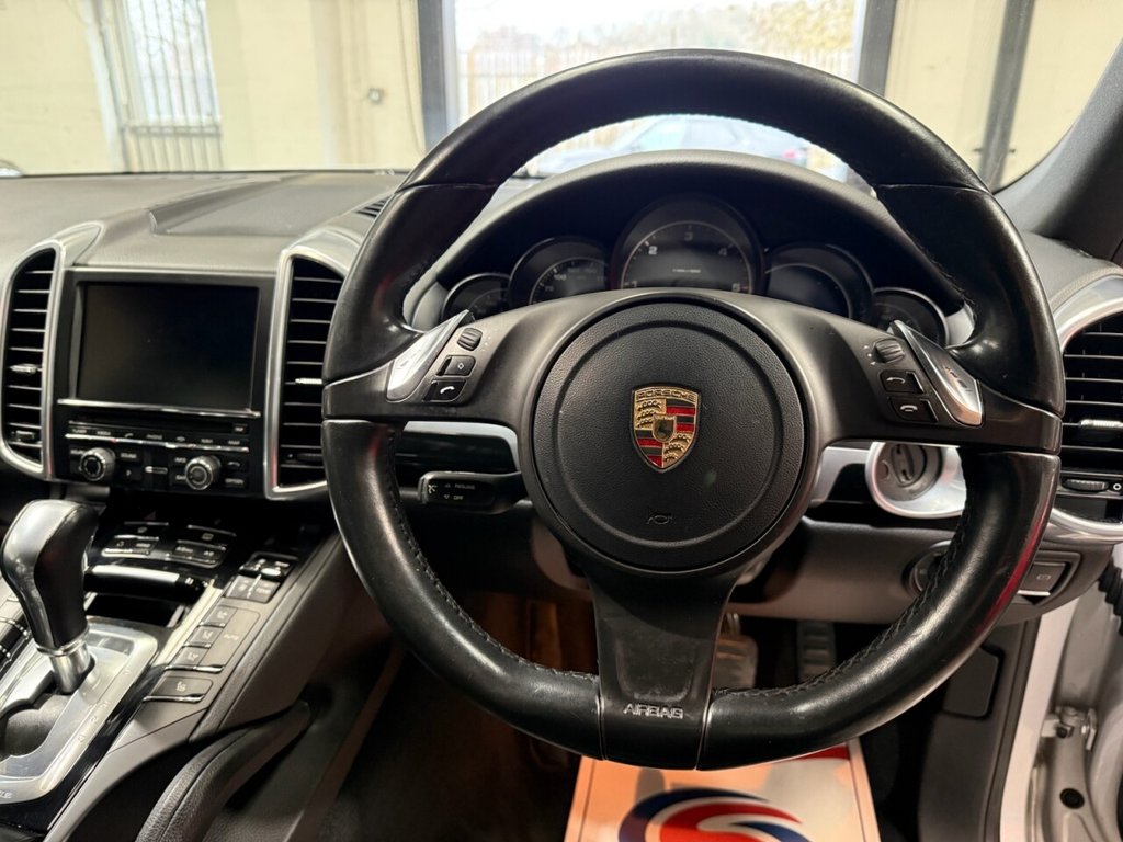 Used Porsche Cayenne 2013 for sale - 77642237: Photo 18