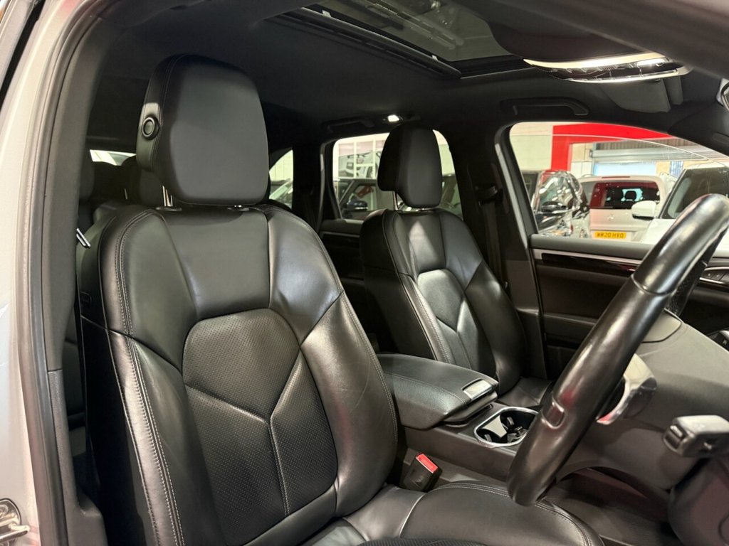Used Porsche Cayenne 2013 for sale - 77642237: Photo 19
