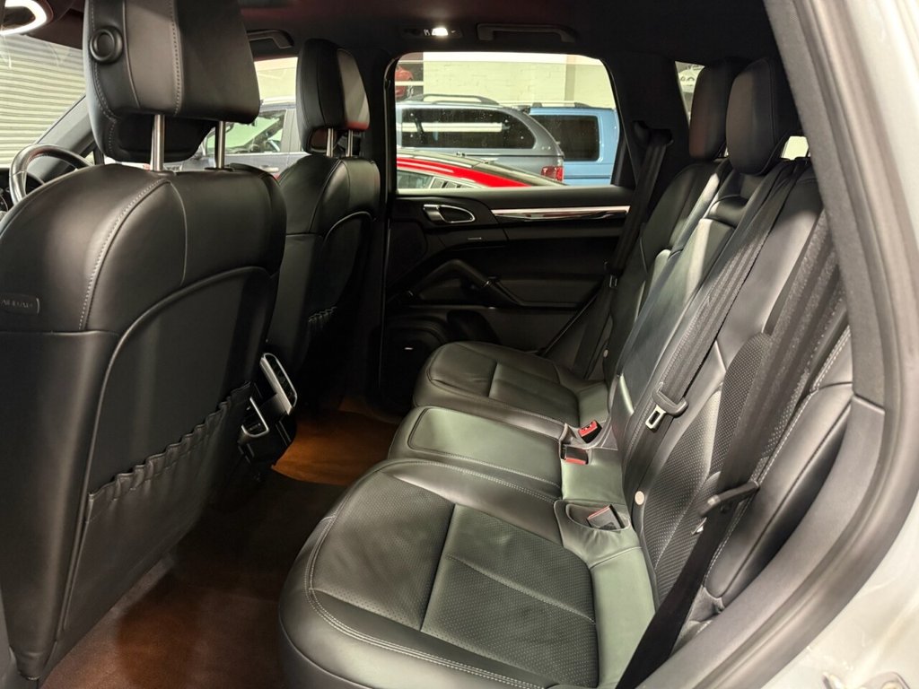 Used Porsche Cayenne 2013 for sale - 77642237: Photo 24