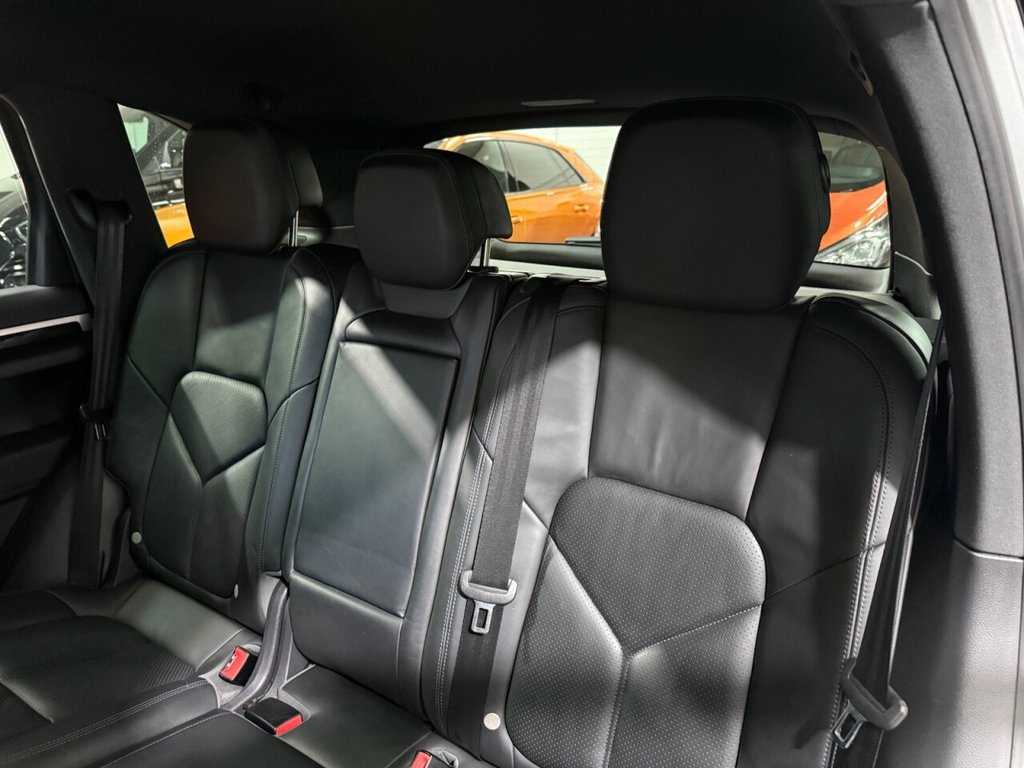 Used Porsche Cayenne 2013 for sale - 77642237: Photo 25