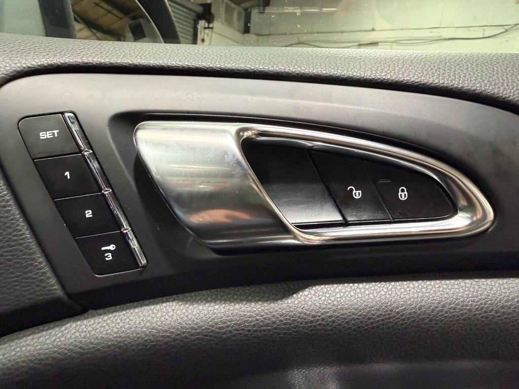 Used Porsche Cayenne 2013 for sale - 77642237: Photo 30