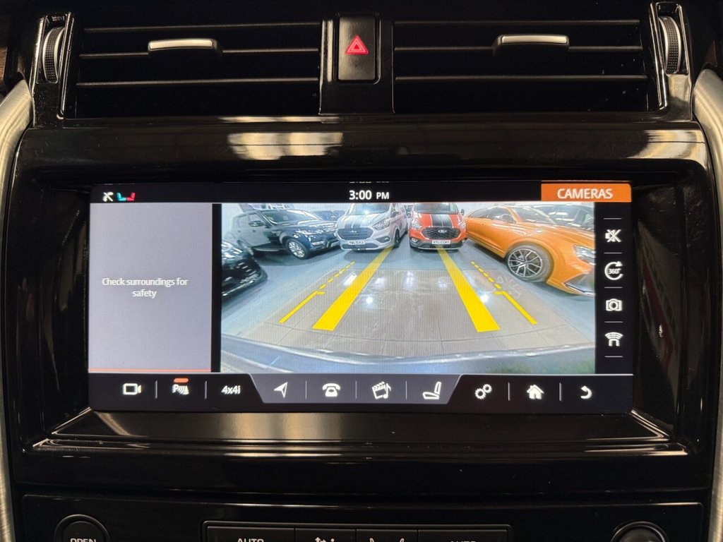 Used Land Rover Discovery 2017 for sale - 77642192: Photo 37