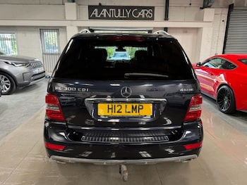 Used Mercedes-Benz M Class 2011 for sale - 79370693: Photo