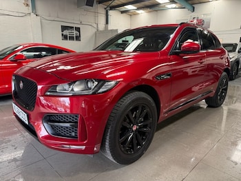 Used Jaguar F-Pace 2019 for sale - 79276104: Photo