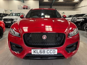 Used Jaguar F-Pace 2019 for sale - 79276104: Photo