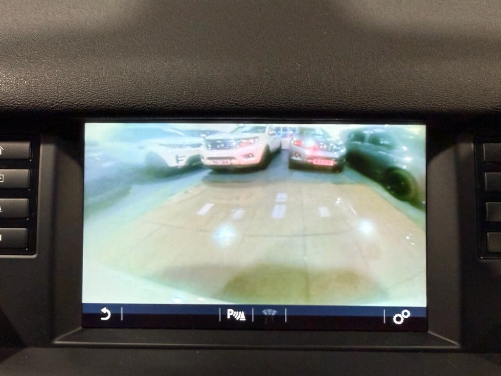 Used Land Rover Discovery Sport 2015 for sale - 76535630: Photo 35