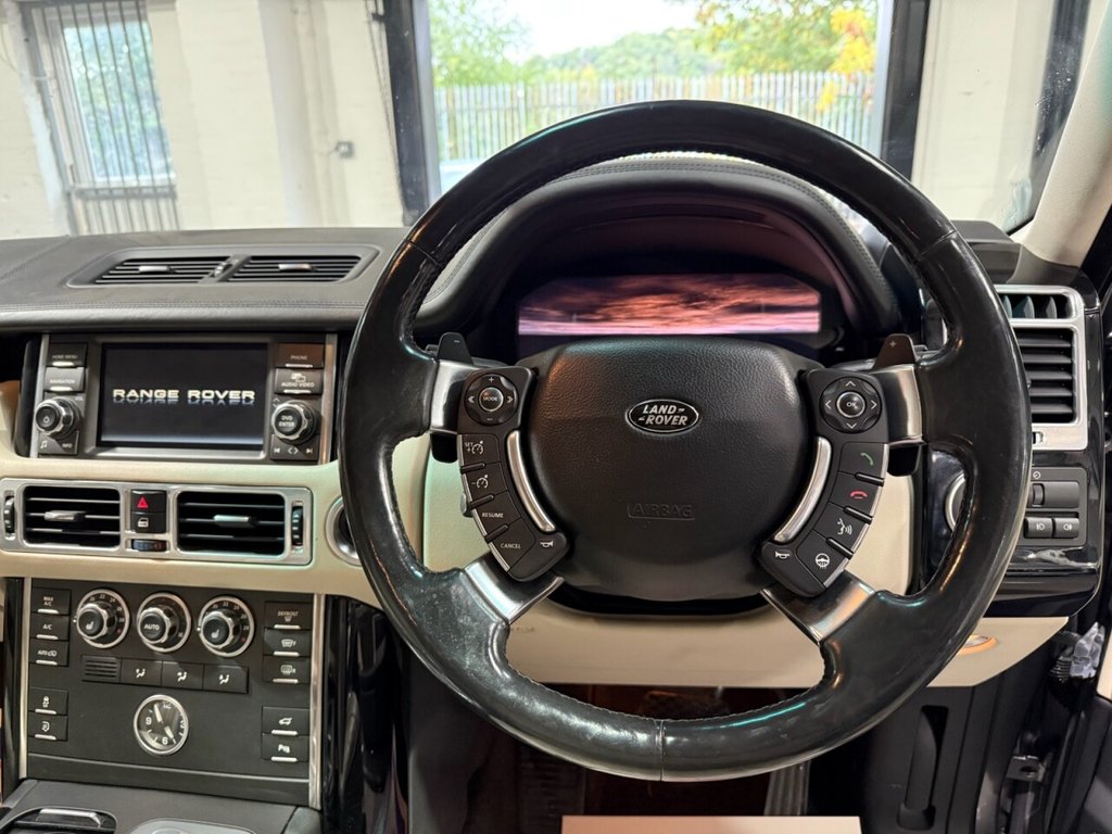 Used Land Rover Range Rover 2011 for sale - 76429739: Photo 17