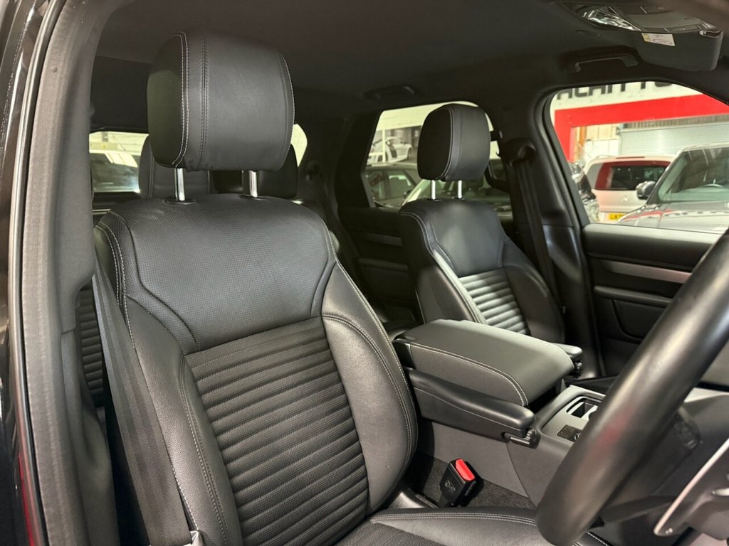 Used Land Rover Discovery 2021 for sale - 77226857: Photo 19
