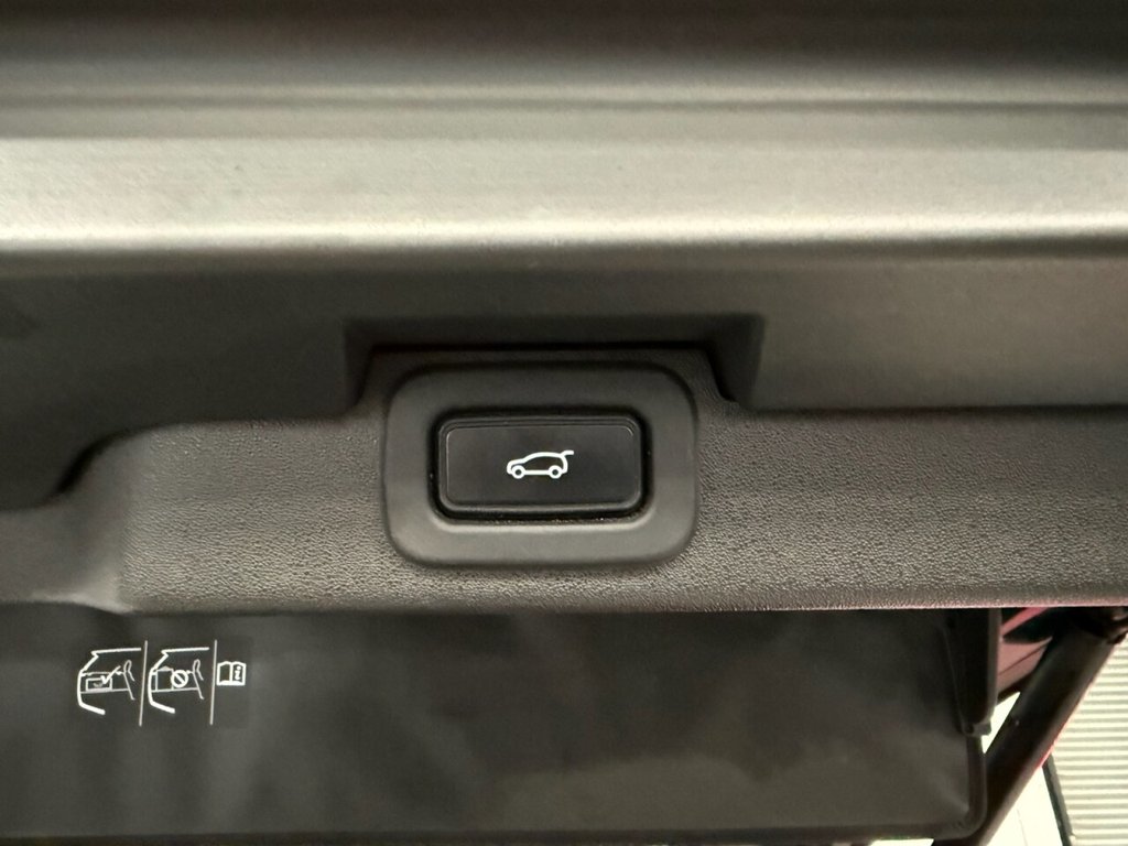 Used Land Rover Discovery 2021 for sale - 77226857: Photo 24