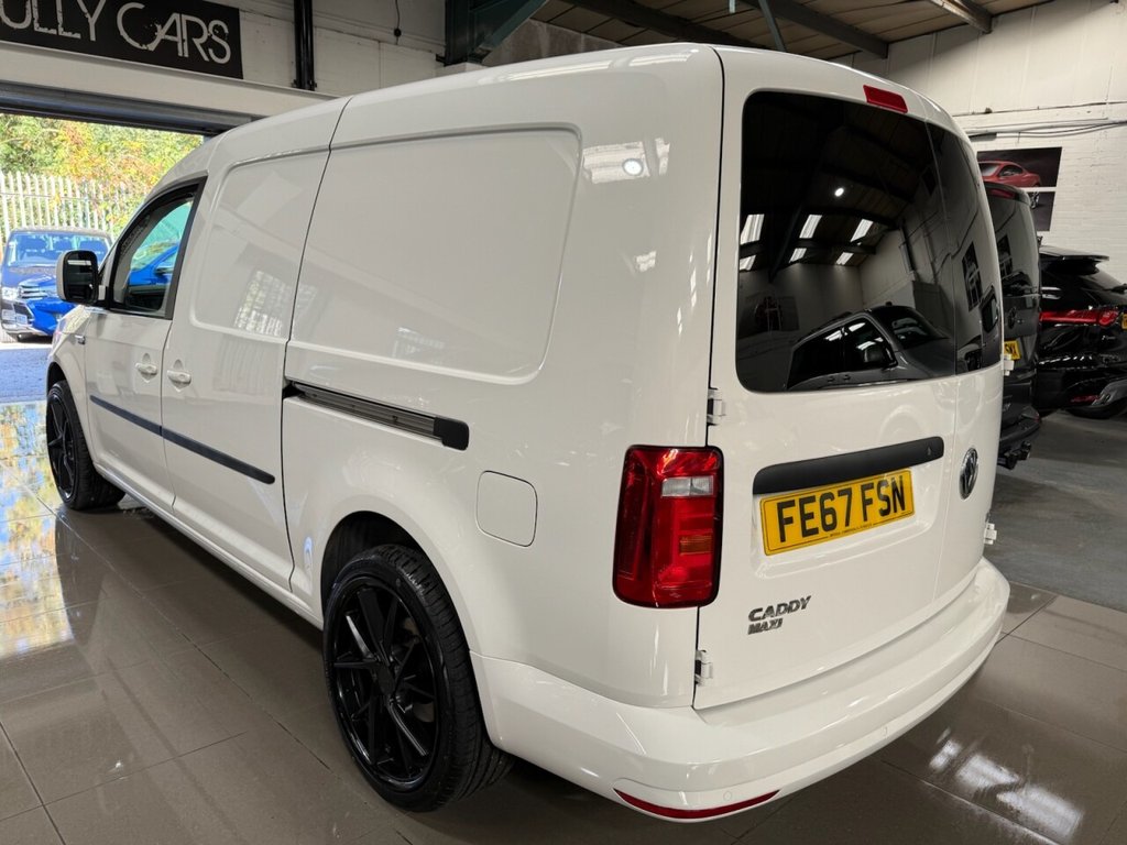 Used Volkswagen Caddy Maxi 2017 for sale - 76105661: Photo 5