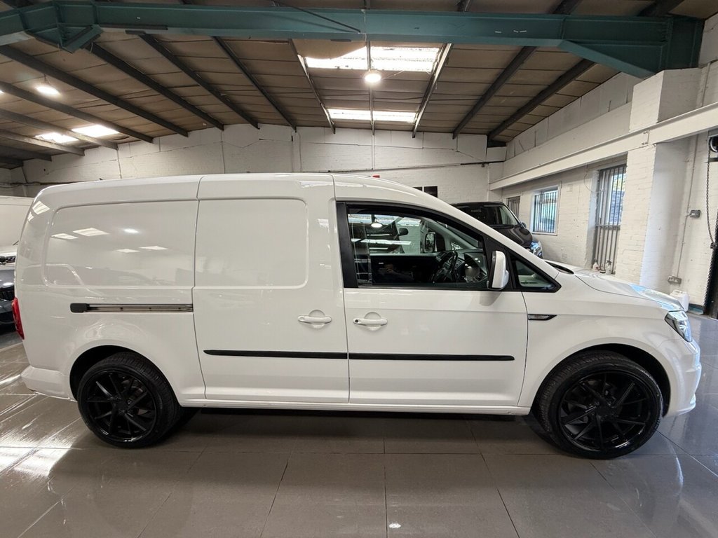 Used Volkswagen Caddy Maxi 2017 for sale - 76105661: Photo 8