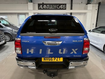 Used Toyota Hilux 2017 for sale - 76068485: Photo